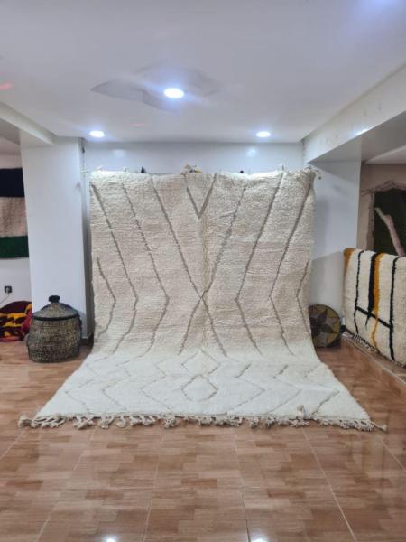 White Rihab Marokkaans handgemaakt tapijt